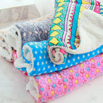 Cute Cat & Dog Blanket – Soft Coral Cashmere Pet Mat