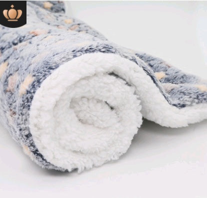 Cute Cat & Dog Blanket – Soft Coral Cashmere Pet Mat