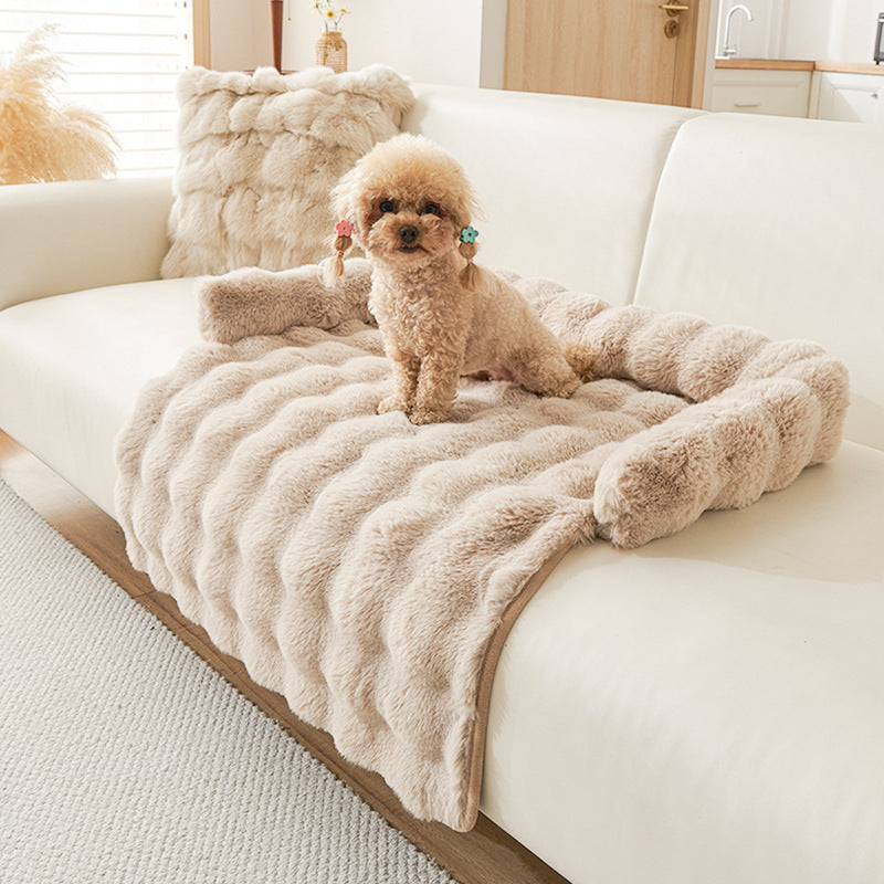 Winter Thicken Thermal Dog Mat – Non-Slip Plush Pet Bed